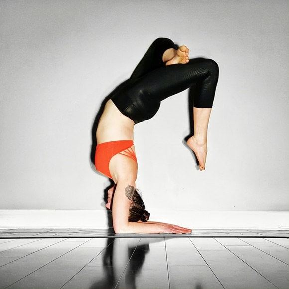 Meet your Posher, Kira - Picture 5 of 5